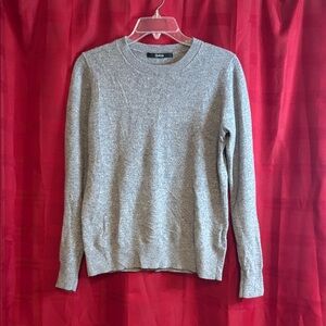 Quince Heather Gray Crewneck Sweater 100% CASHMERE 🤩1 small hole look in photos